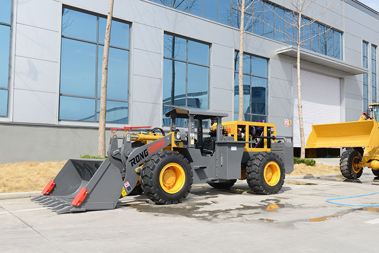 什么原因导致装载机驱动无力？